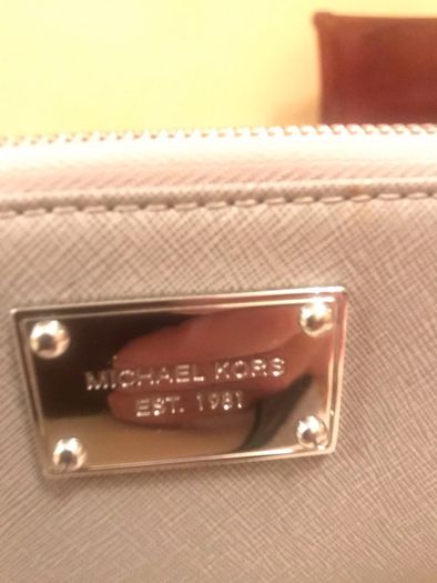 Michael Kors Wrist  Wallet