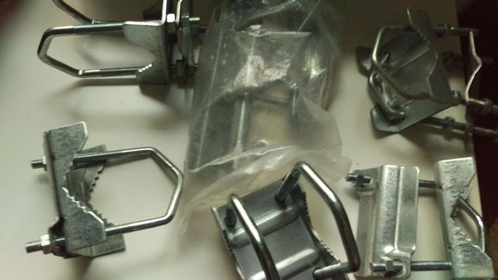 5 pieces of Clamp for satellite or poles