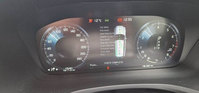 Volvo V60 super high-spec
