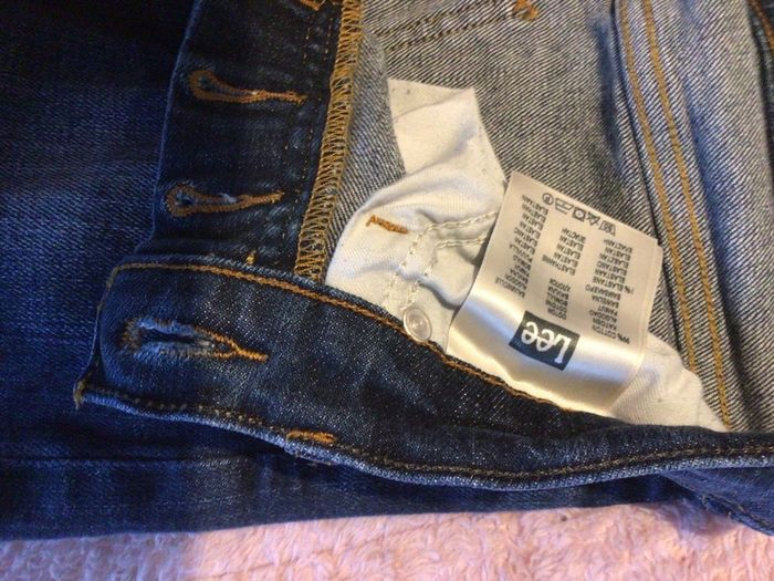 Mens Lee Jeans W28 L32 including post