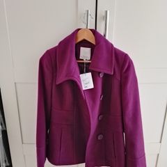 Brand New Petite Plum colour Coat selling for 30 euro