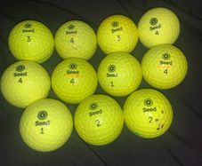 (11) Yellow Seed golf balls