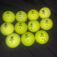 (11) Yellow Seed golf balls