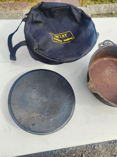 Dutch oven camping
