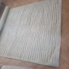 Floor Rug used for 3 weeks.  Like new