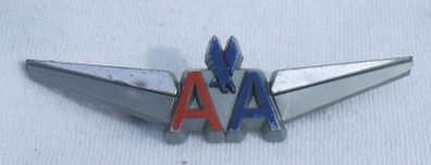 Vintage AMERICAN AIRLINES junior wings plastic badge (1960's/1970's)