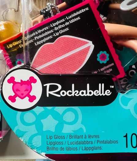 2006 Mattel Rockabelle Beauty Cuties Fashion Doll plus extras