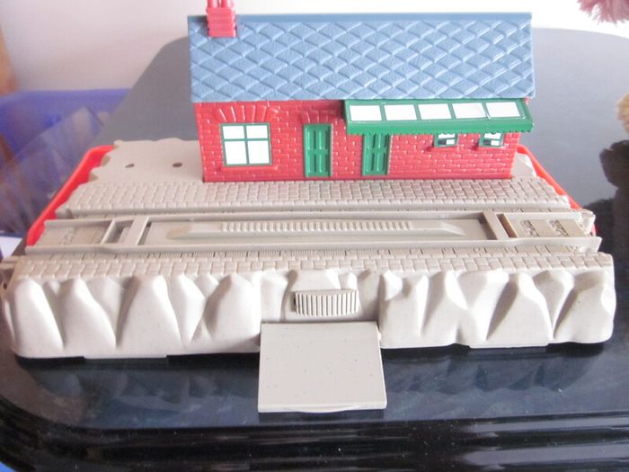 Thomas the Tank Engine Tracks/Stations
