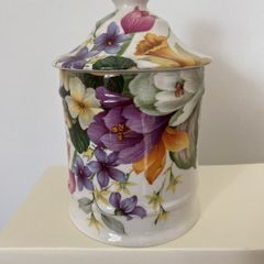 Hadida Bathroom Collection Storage Jar