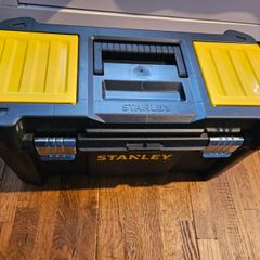 stanley essentil toolbox 19 inches 48x25x25cm brand new