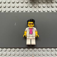 lego series col297 Yuppie minifigure, Series 17