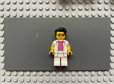 lego series col297 Yuppie minifigure, Series 17