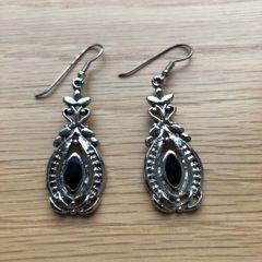 Earrings silver and black