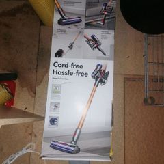 Dyson V7 absolute