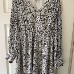 HM dress