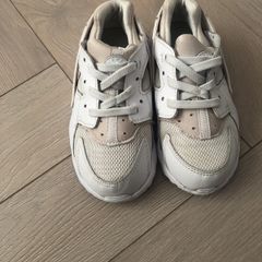 Kids shoes