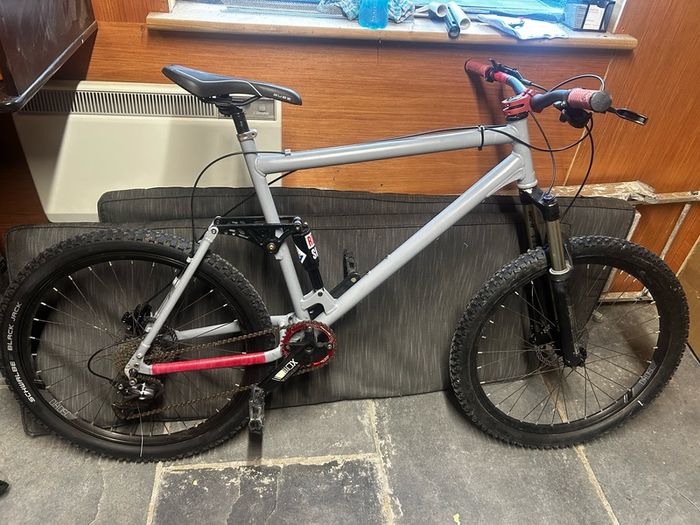 Full Suspension Mountain Bike