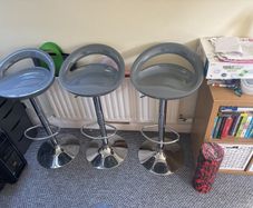 3x kitchen bar island stools grey with chrome legs