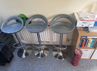 3x kitchen bar island stools grey with chrome legs