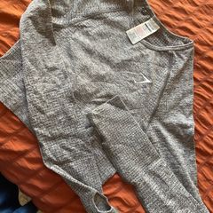 Gymshark crop top Small