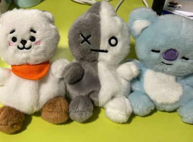 Plushie BTS BT21