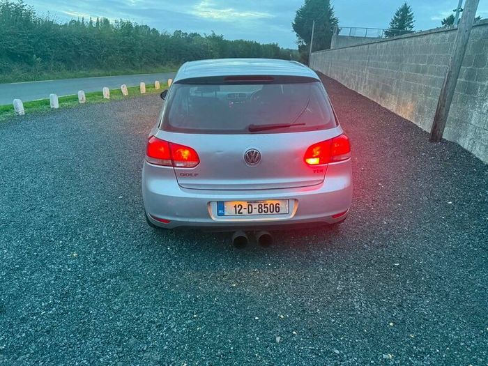 Volkswagen Golf 1.9TDI manual 2012