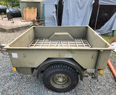 Land Rover Defender Penman Trailer - Military Farm  Army Camper Van Project