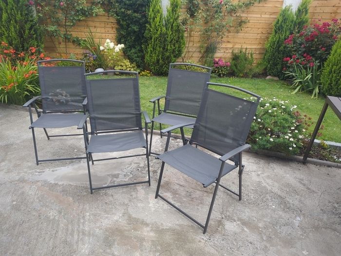 garden chairs
