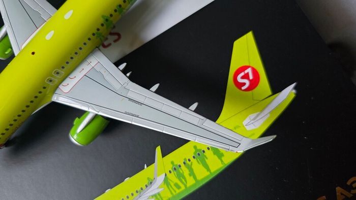 Gemini Jets 1:200 Gemini200 S7 Airlines Airbus A-320