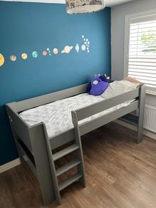 Grey Mid Sleeper