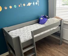 Grey Mid Sleeper