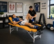 New foldable sports therapy physio massage table - FREE P&P