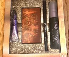 Urban Decay Gift Set
