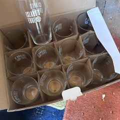 12 new unused islands edge pint glasses
