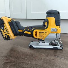 DeWalt