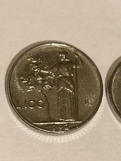 Italy 100 and 50 Lire small size