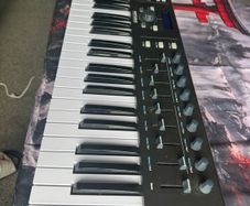 Arturia KeyLab Essential 61 MK3 MIDI Keyboard