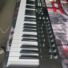 Arturia KeyLab Essential 61 MK3 MIDI Keyboard