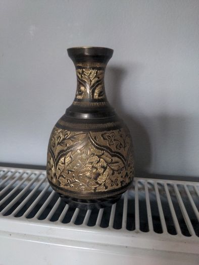 Small metal vase/candle holder