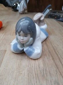 Lladro Nao - "Eskimo Boy"