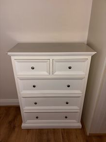 White Chest of drawers