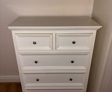 White Chest of drawers