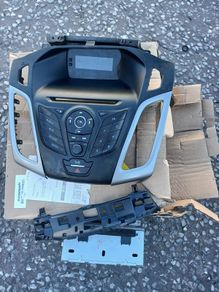 ford focus radio