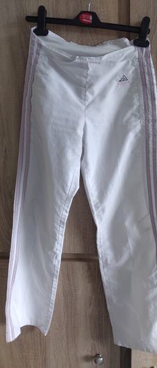 Old school limited edition white Adidas trousers with crease size Xs