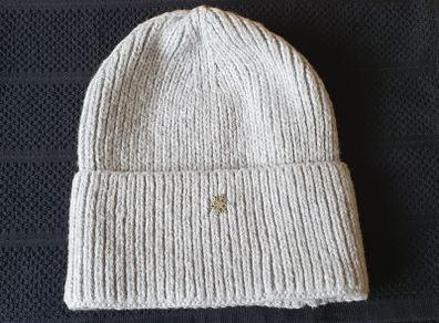 New - A Lovely Adult Grey Knit Hat - Tagged One Size