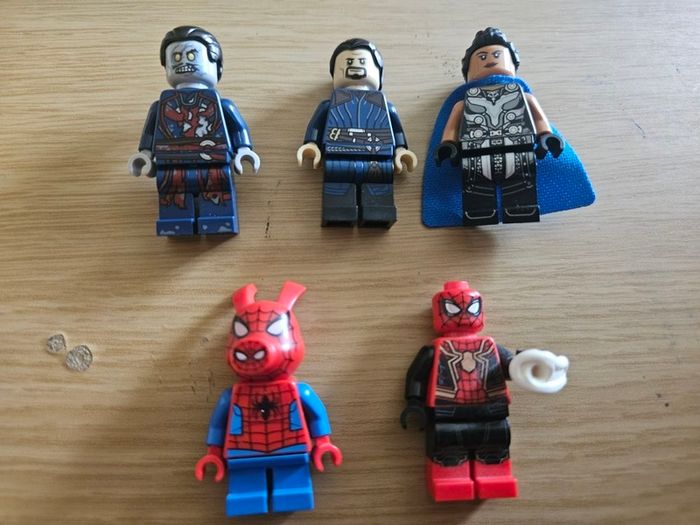 Lego Marvel Minifigure Bundle