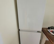 Kenwood integrated fridge/freezer