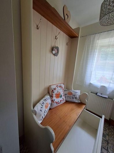 Beautifull Hallway  Dresser