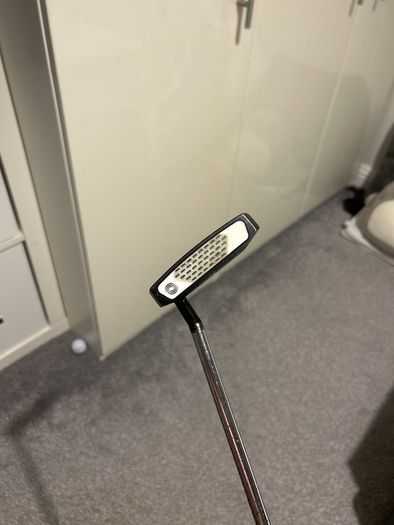 Odyssey stroke lab number 7 putter