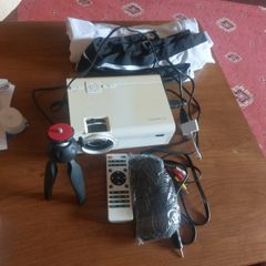 Crosstour projector